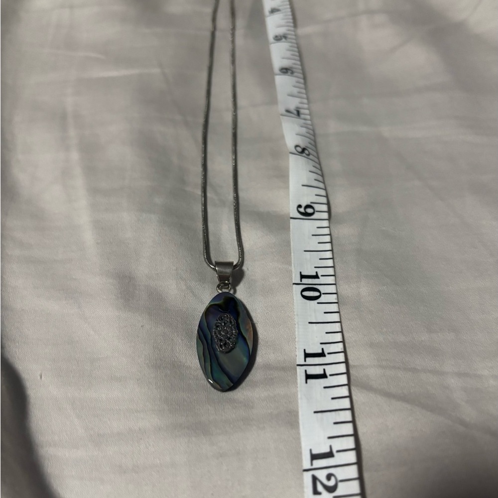 Abalone Shell Pendant. - Picture 8 of 8